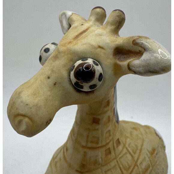 Vintage Japan MCM Pottery Ceramic Giraffe Figurine Kitschy Bug Eyed - Picture 3 of 8